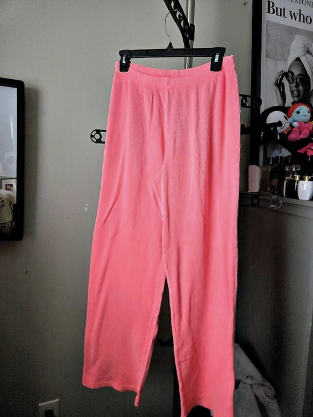 NWOT SKIMS Waffle Straight Leg Pant Coral Jogger Pants Size XS